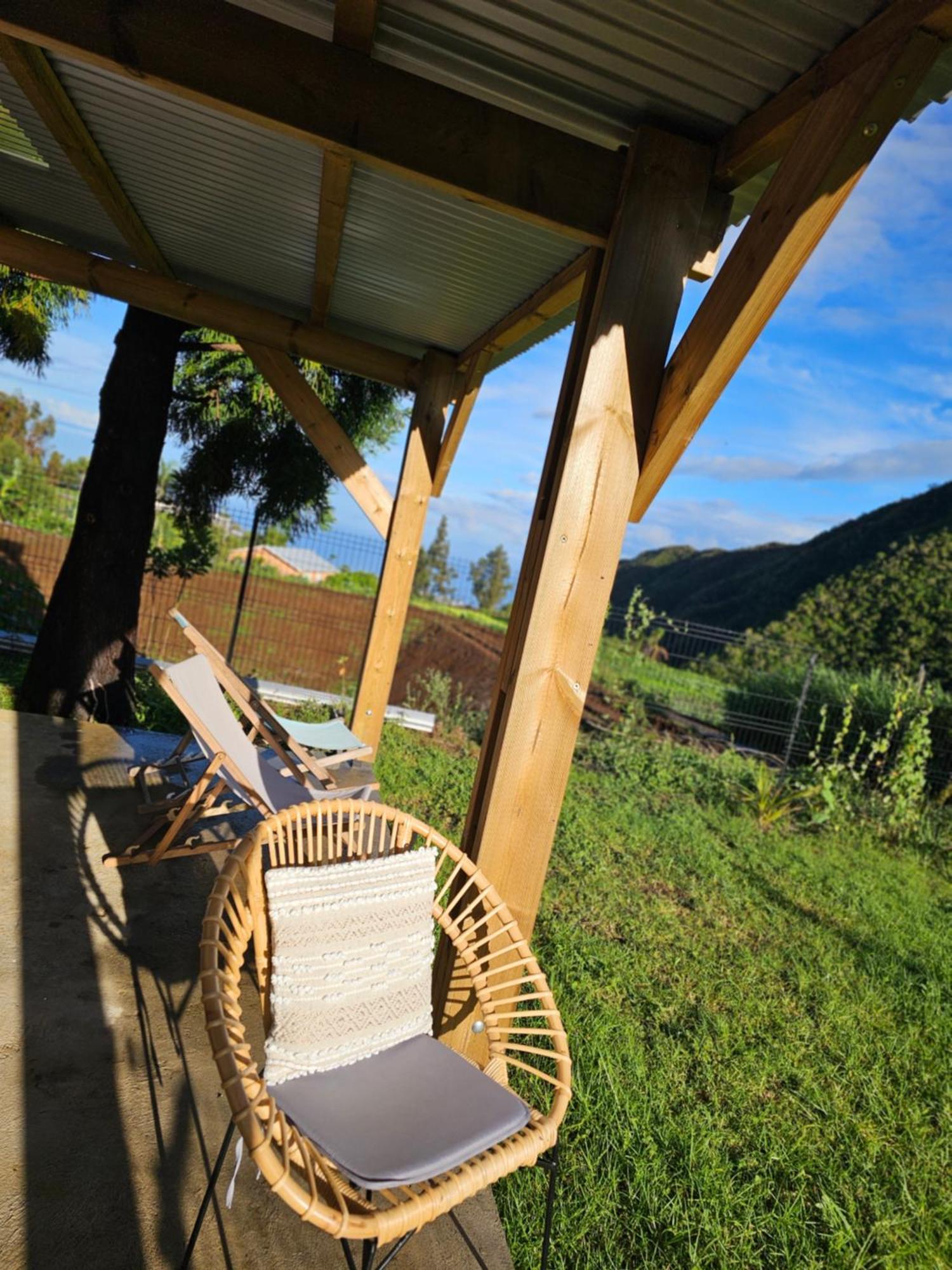 Au Coeur Des Plantations Guest House La Possession Exterior foto